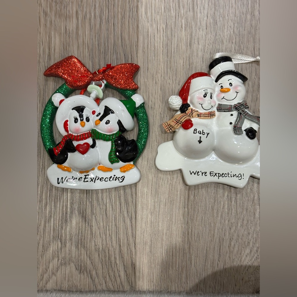 BRAND NEW 🎉 Holiday we are expecting Snowman and Penguin Ornaments Set
